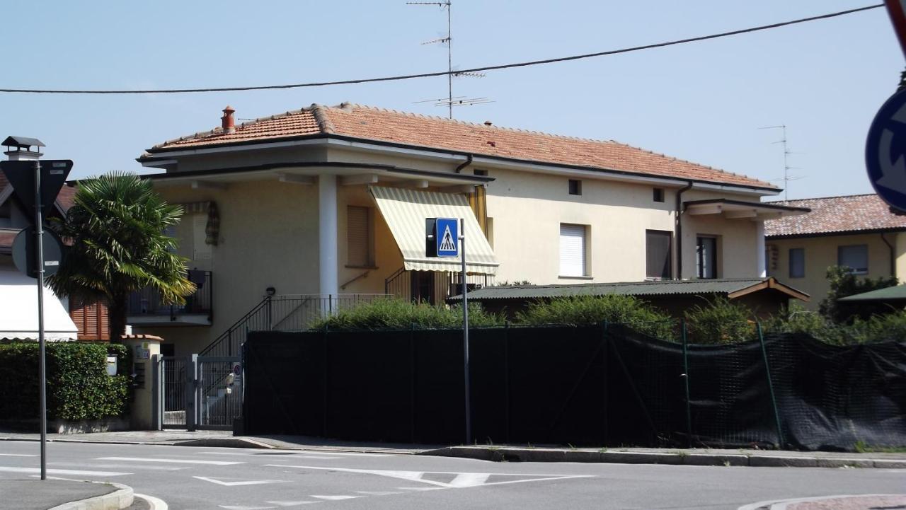 Yellow House Cir 12040 Cassano Magnago Dış mekan fotoğraf