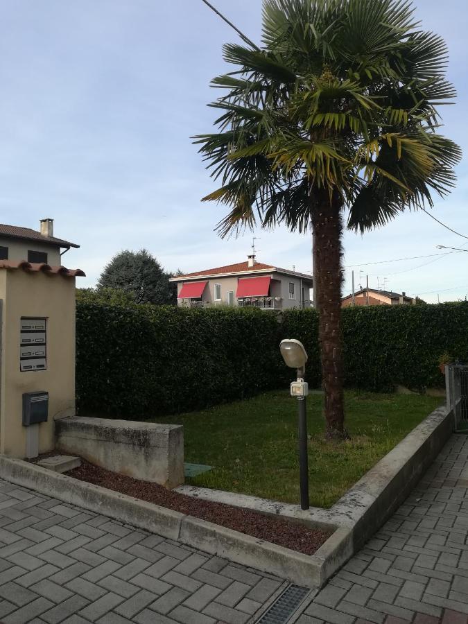 Yellow House Cir 12040 Cassano Magnago Dış mekan fotoğraf